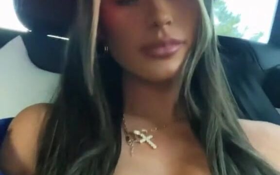 Mckinley Richardson Onlyfans Leaked – Shower Big Tits On Car